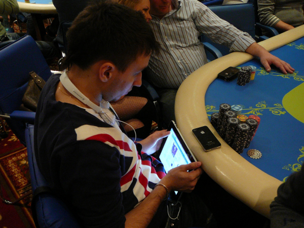 Виталий hint Волов