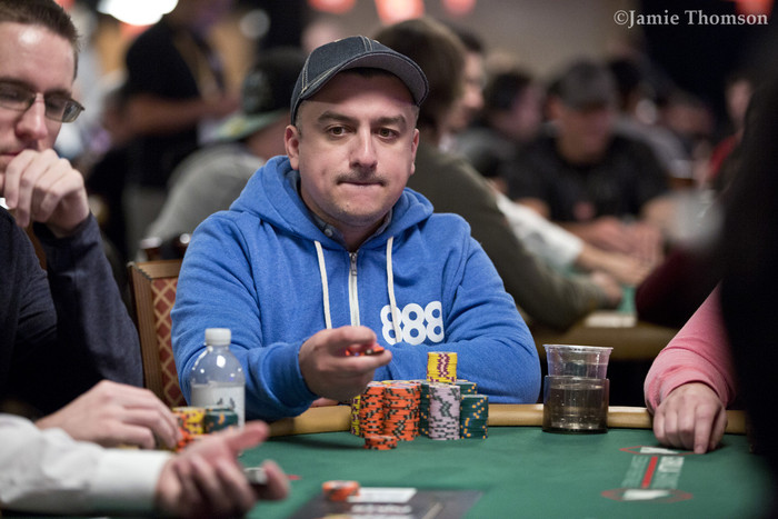 Михай Маноле (Румынский покерист)