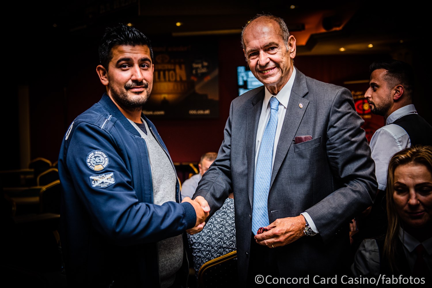 Питер Занони (справа)