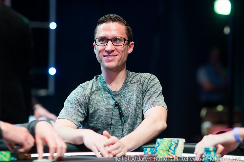Daniel Dvores