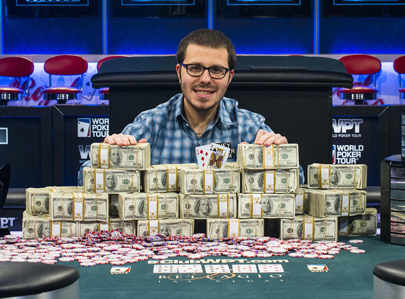 Дэн Смит трижды становился чемпионом турниров WPT