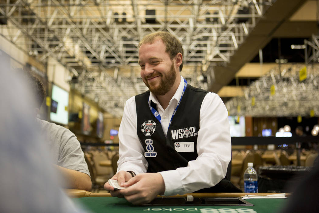 Дилер Тим на WSOP.