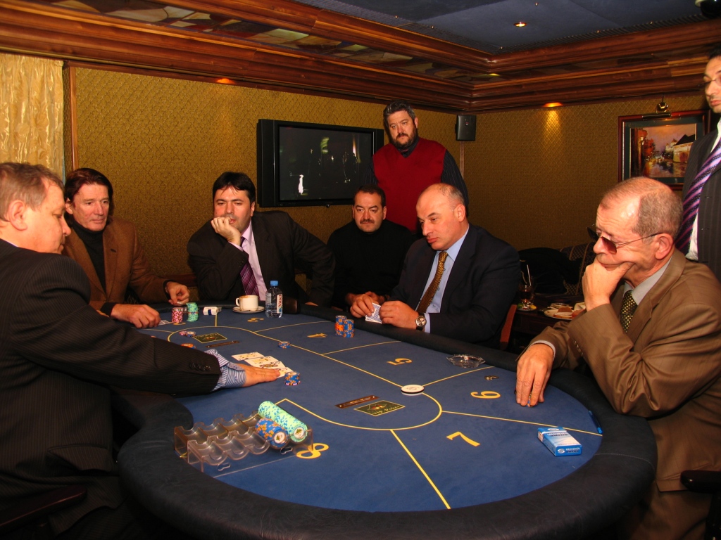 Александр Абдулов и Аркадий Арканов в First Russian TV Poker Tournament: Shangri La Celebrity Invitation.