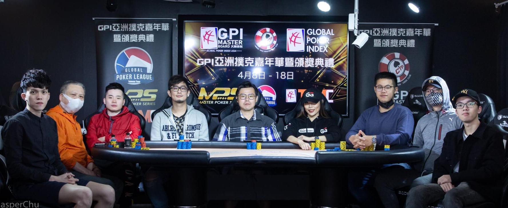 Саша Лью на финальном столе Main Event MPS Taiwan 2021.