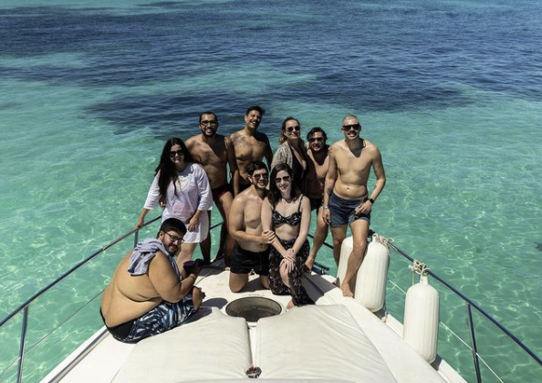 Амбассадор PokerStars Рафаэль Мораес и другие регуляры онлайн покера из Бразилии. Сидели на карантие в Мексике