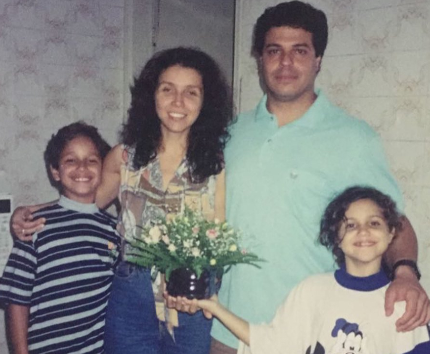 Фелипе Рамос с матерью, отцом и сестрой (фото из Инстаграма покериста).