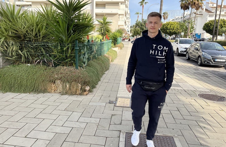 Валерий Барт