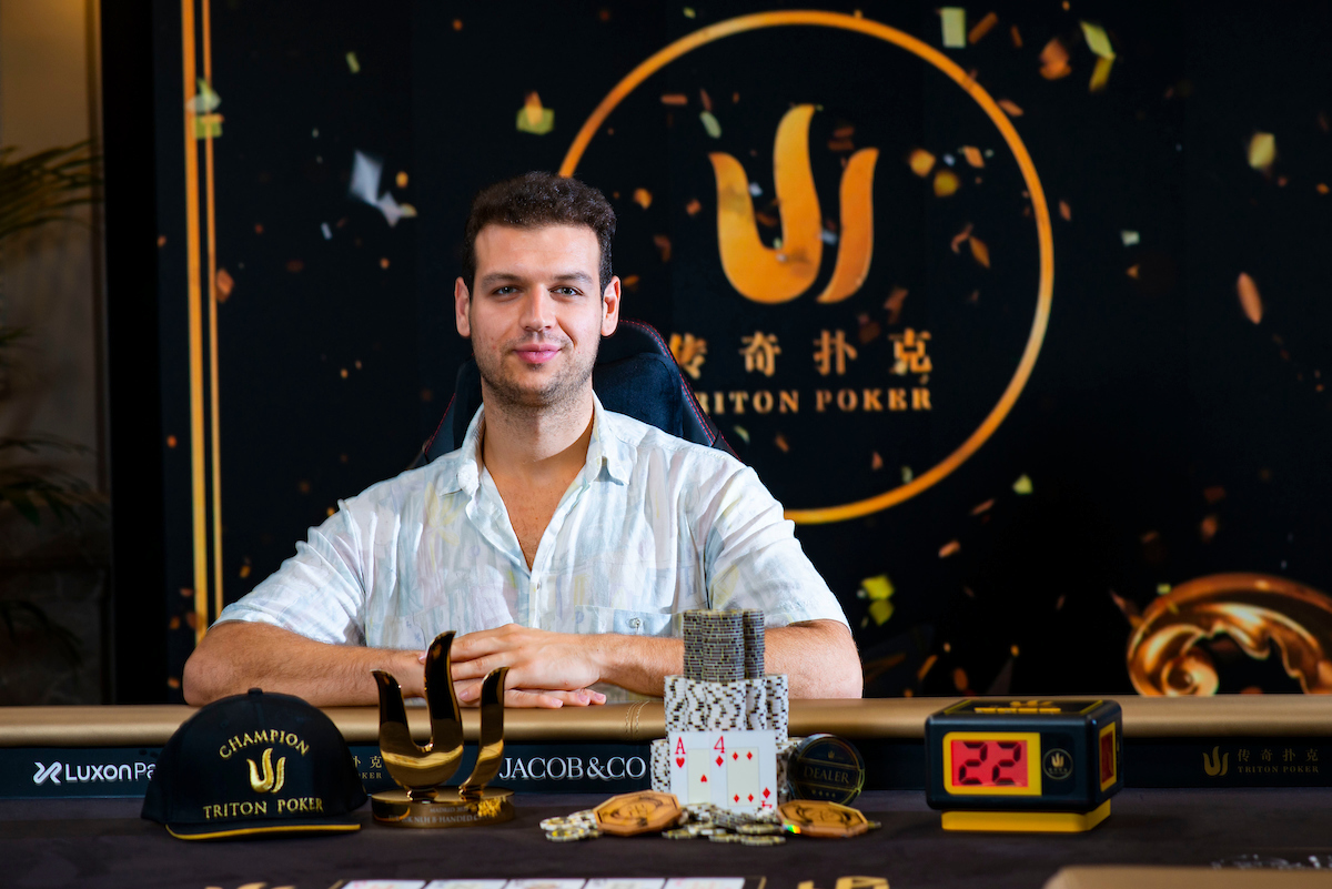 Майкл Аддамо с первым в карьере кубком Triton Poker Series, 2022