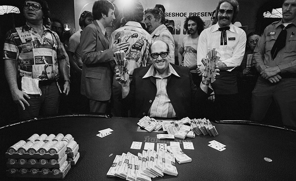 Фото после победы в 1976 году