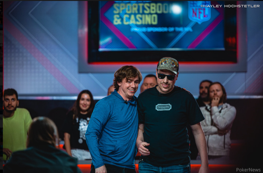 Крис Брюэр приобнял Артура Мартиросяна