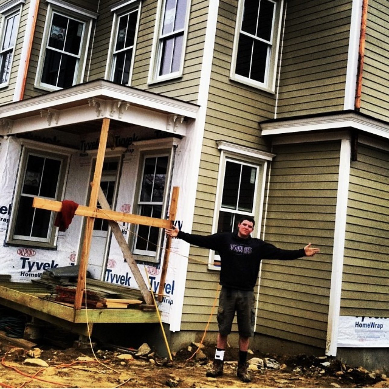 Джесси Лонис в 17 лет