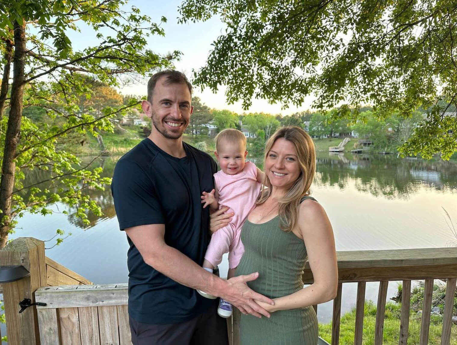 Шеннон Шорр с супругой Джой и дочкой Норой-Софией