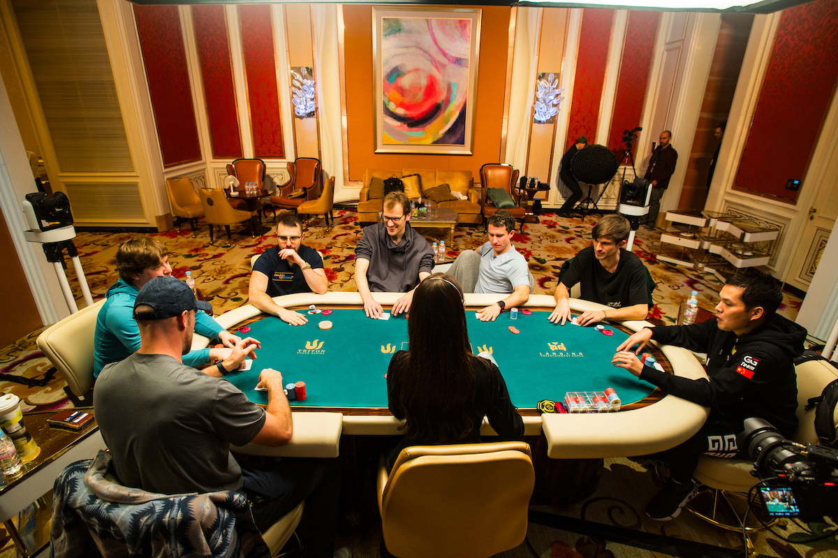 Участники благотворительного Sit&Go на Triton Jeju 2024