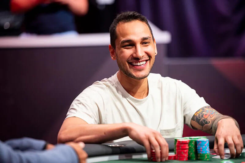 Эшаан Болла