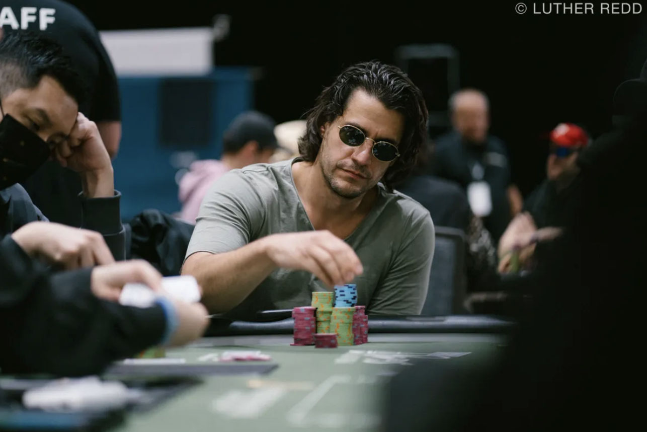 Майкл Монройг