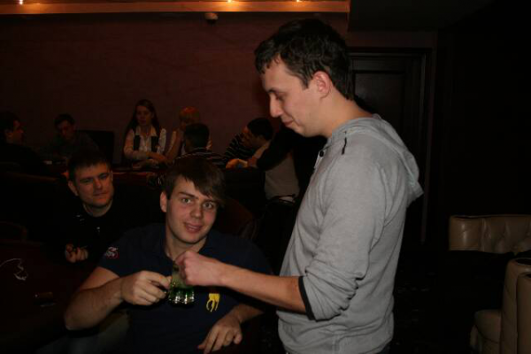 WYSIWYG:4279_2272581_2272582.jpg
