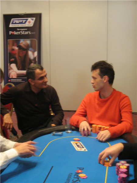 Артур Симонян и Давид Асланян, который, к слову, отлично провел первый день турнира, принеся своей команде 21 турнирное очко.