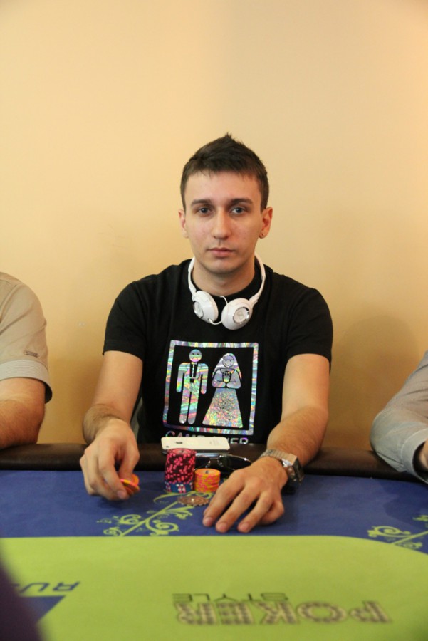 Виталий hint Волов