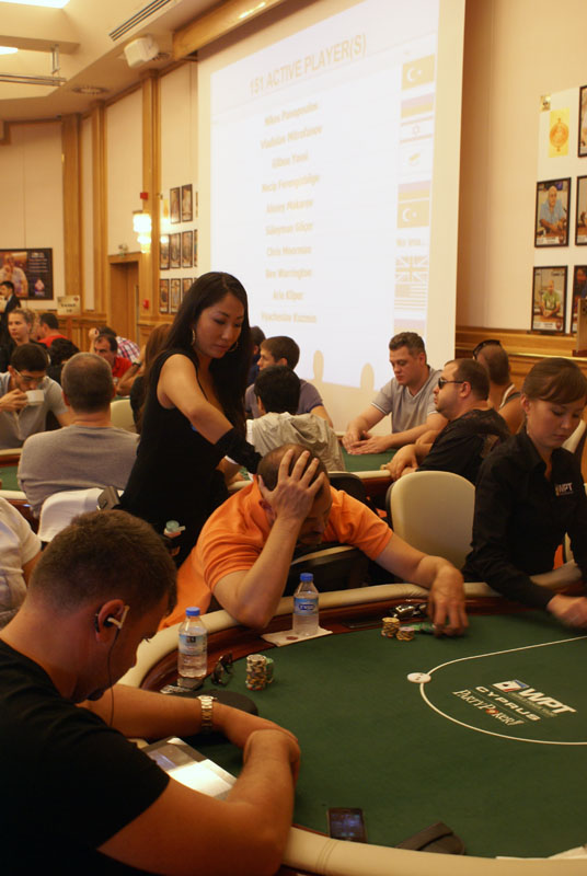 Помните массажистку... я ее тут еще раз нашел, случайно ;)