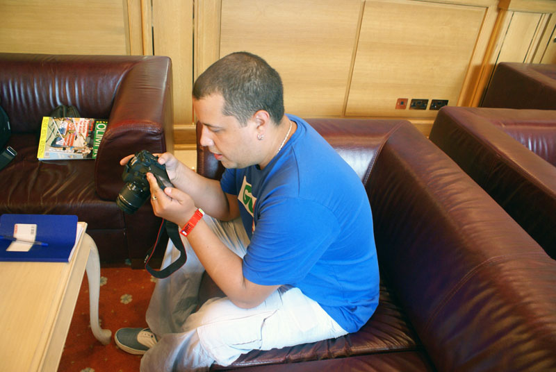 Shamilian учит меня пользоваться зеркалкой... я так и не научился :(