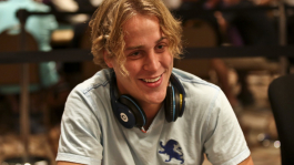 Бывший профессионал Ultimate Poker поливает своих прошлых спонсоров грязью Бывший профессионал Ultimate Poker поливает своих прошлых спонсоров грязью