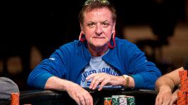 72-летний бельгиец Пьер Невиль идёт чиплидером WSOP Main Event 72-летний бельгиец Пьер Невиль идёт чиплидером WSOP Main Event