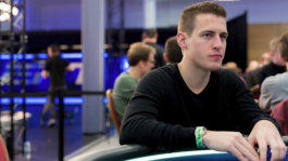 Майка Макдональда выгнали с турнирной зоны на EPT Майка Макдональда выгнали с турнирной зоны на EPT